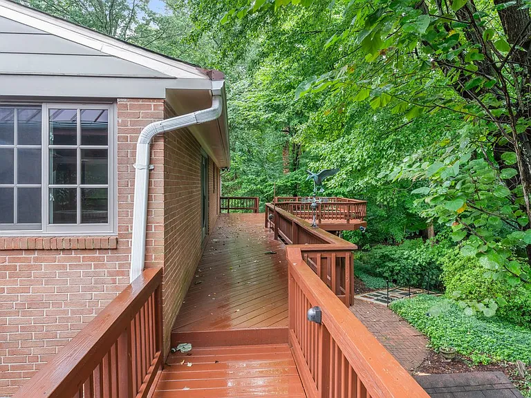 5002 Wenruth Pl — Photo 45