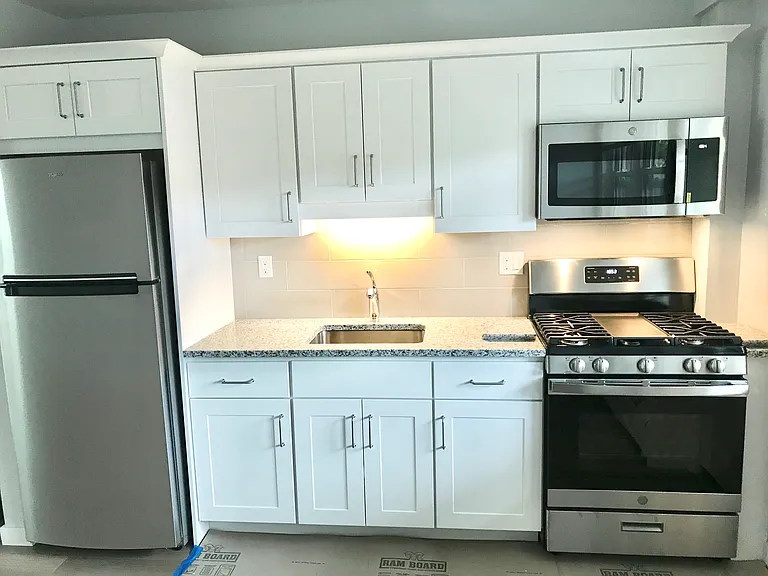 444 Bedford St #4K — Photo 1