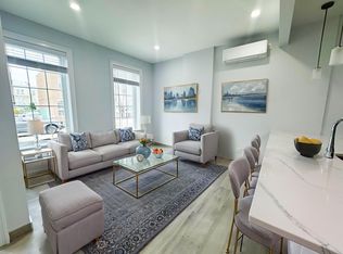 3165 45th St, Long Island City, NY 11103