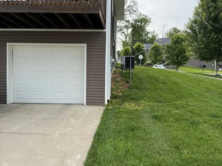 2294 S Samuel Ln — Photo 11