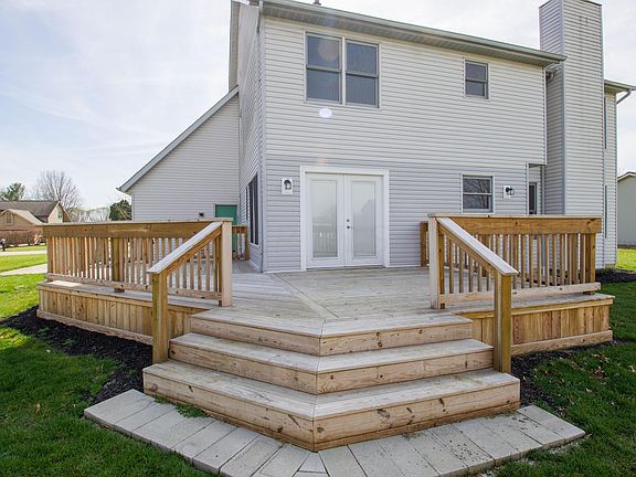 5th image of 14062 Oxford Dr