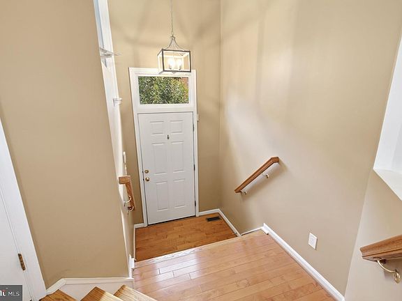 2nd image of 1789 Dawson St