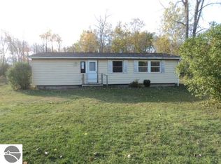 1288 S Sand Lake Rd, National City, MI 48748