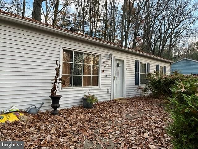 1st image of 1950 Fairwood Ln