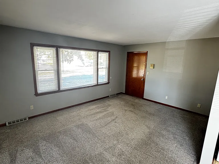 2424 Holmes St #2 — Photo 9