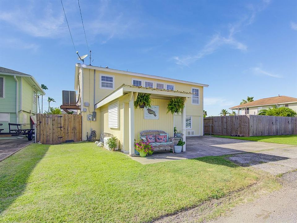 Welcome Home to this charming waterfront property!