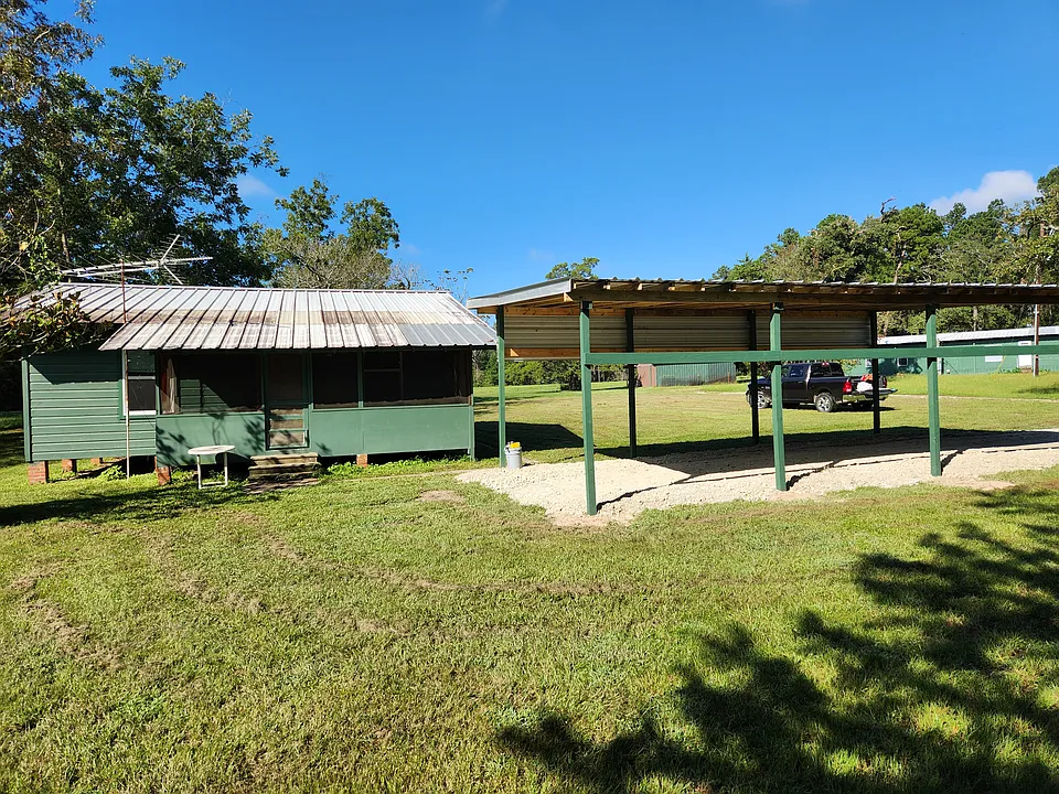3413 Narraway Loop