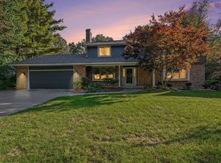 2503 Brookwood Dr, Midland, MI 48640