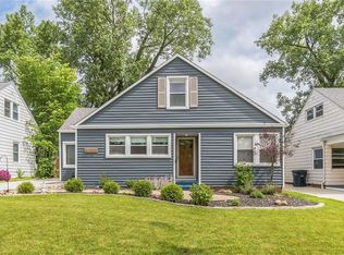 23919 Edgehill Dr, Beachwood, OH