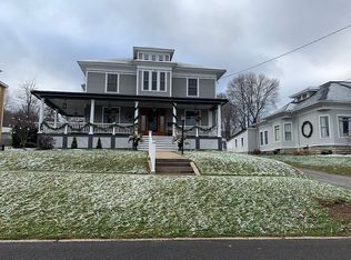 18 Hillside Ave, New Hartford, NY 13413