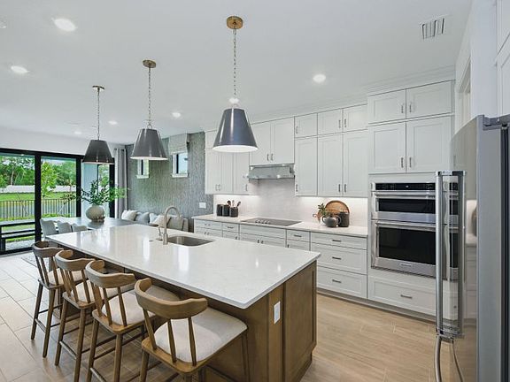 Kitchen with Large Center Island