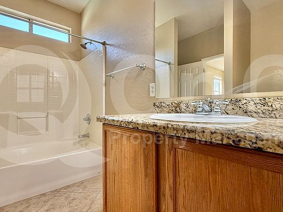 3rd image of 45779 W Tucker Rd