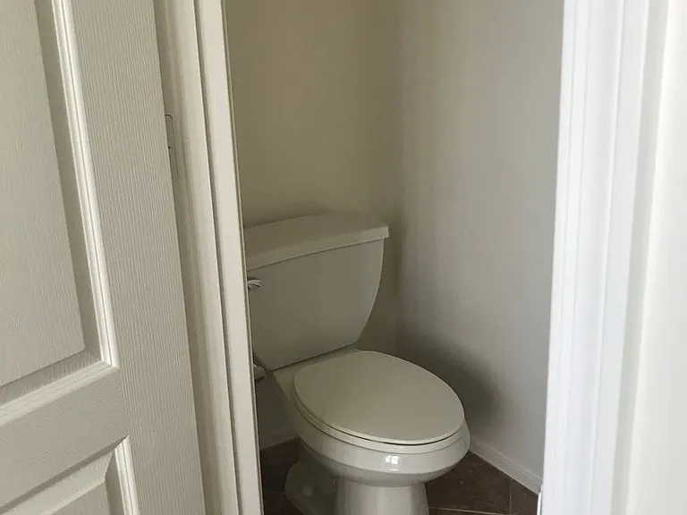 14666 W Mauna Loa Ln — Photo 39