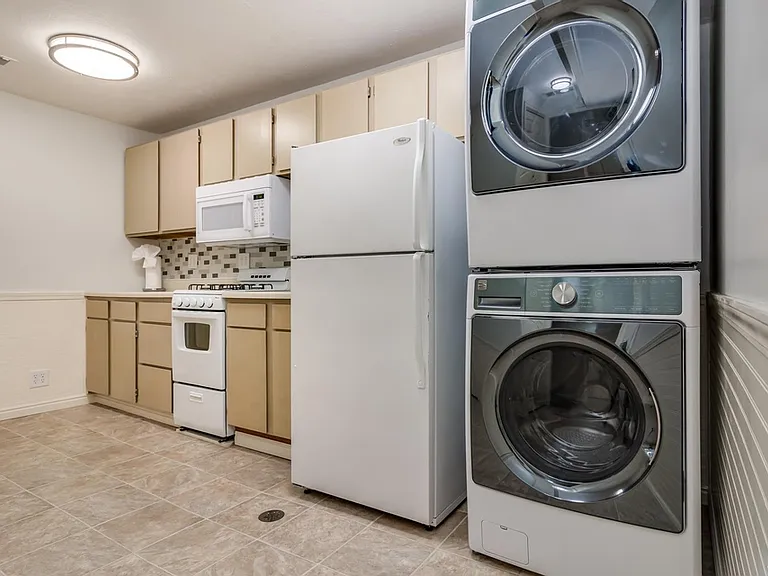 759 E Autumn Field Dr — Photo 4