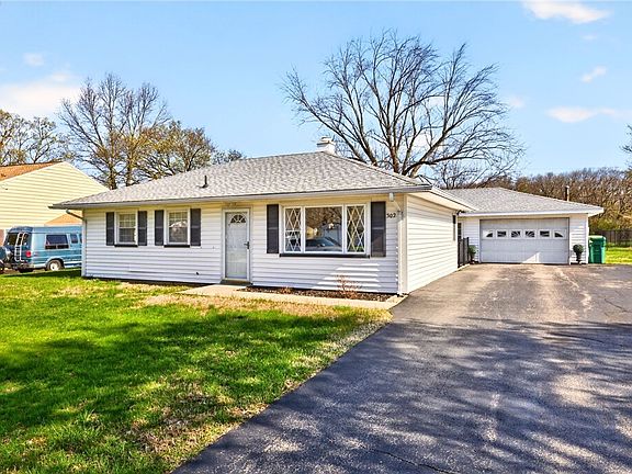 2nd image of 302 Wellington Rd