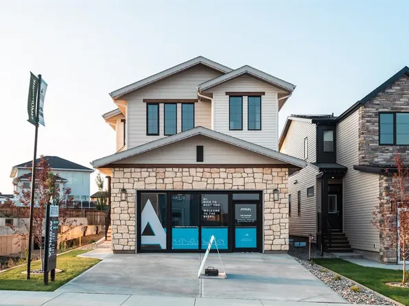 706 S Violet Pl W, Lethbridge, AB T1J 5V1