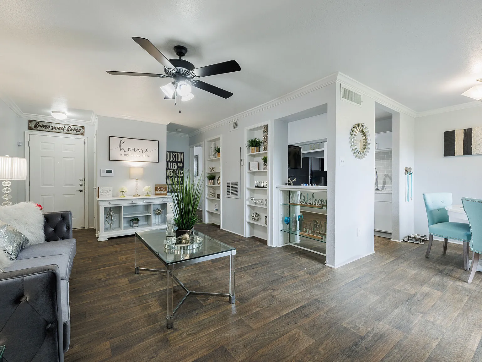 Carrara at Cypress Creek — Photo 1