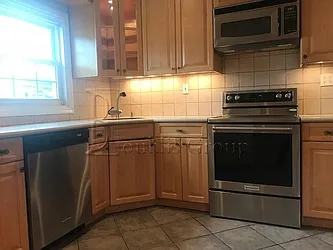 Rented by Bouklis Group