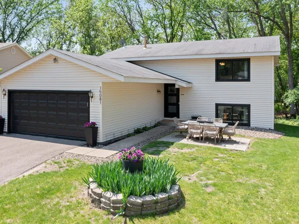 15081 Summerhill Dr, Eden Prairie, MN 55346