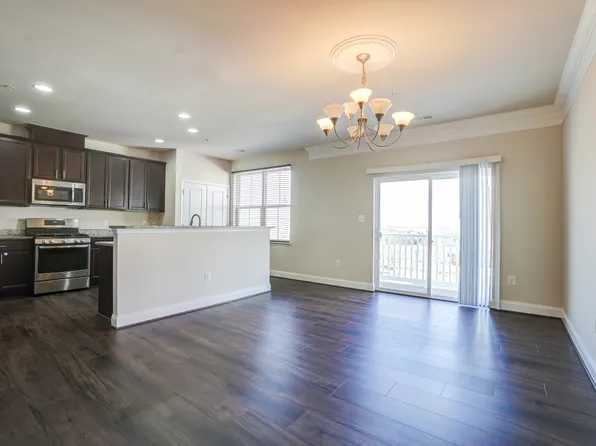 1709 Fieldstone Ct, Hanover, MD 21076