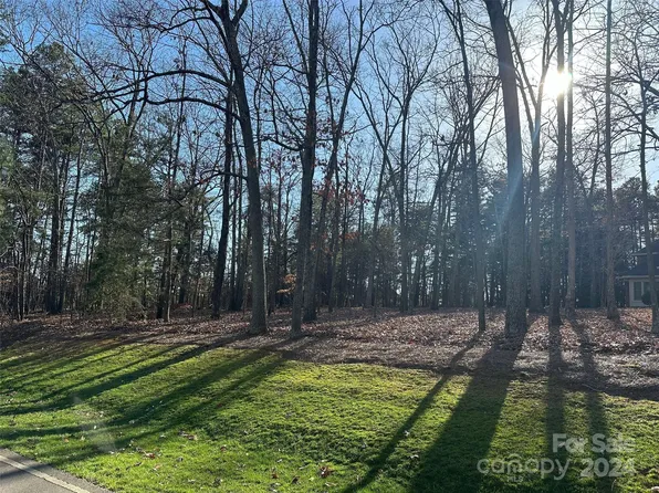 878 Kemp Rd, Mooresville, NC 28117