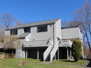 3 Apricot Ln, Ridgefield, CT 06877