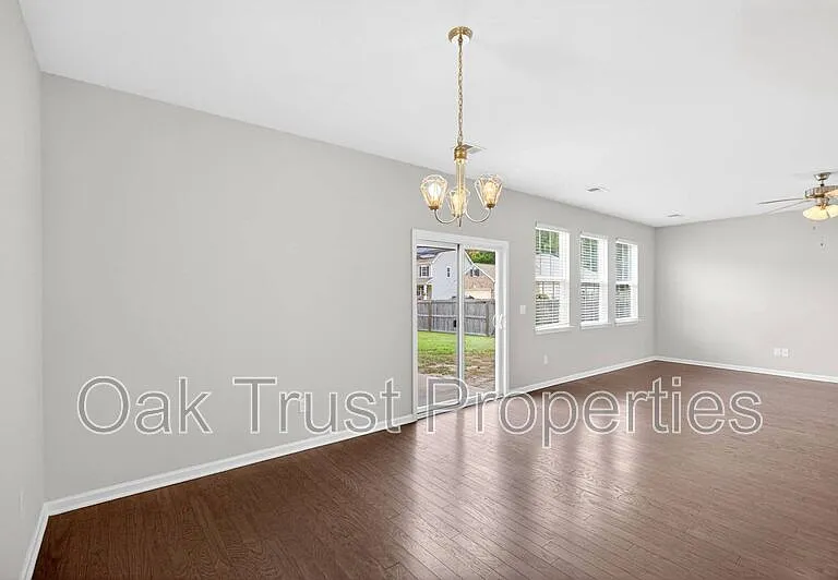 7853 Lumberton Rd — Photo 10