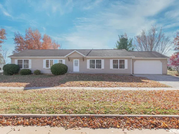 960 Mulberry Dr, Geneseo, IL 61254