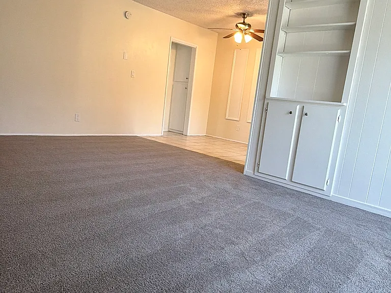 4121 Iowa St #6 — Photo 4