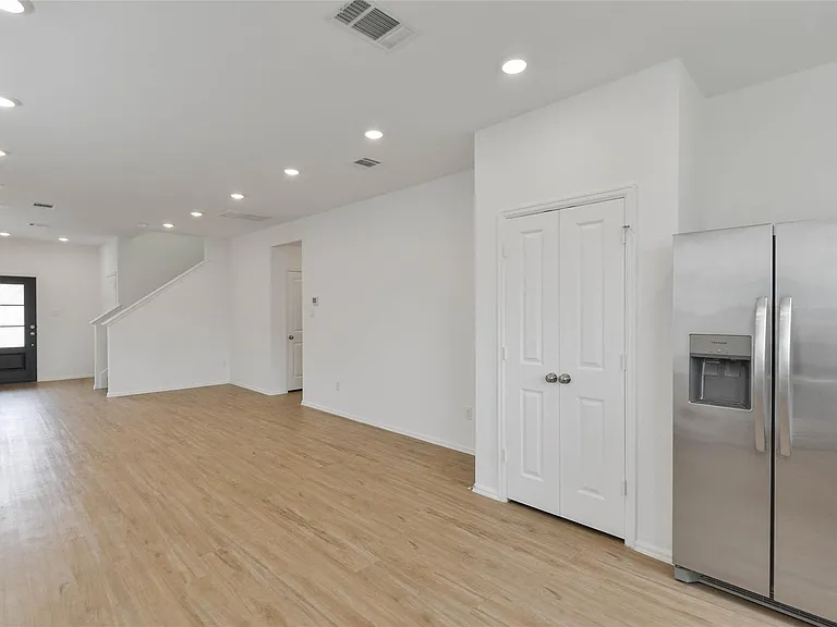 3015 Wedgewood Cove Way — Photo 10