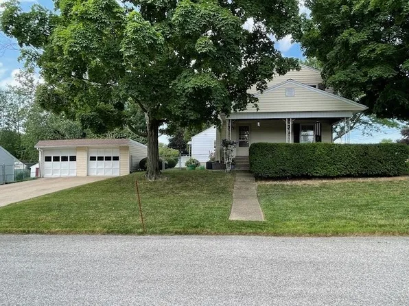 703 W 40th St, Erie, PA 16509