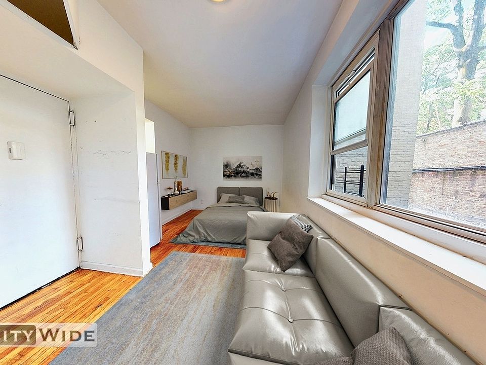 2nd image of 255 E 61st St #2E