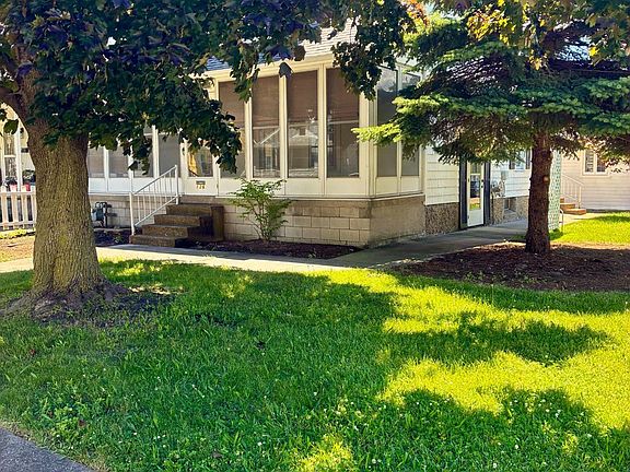 2nd image of 136 Cowdery St