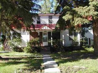 529 Amoretti St, Lander, WY 82520