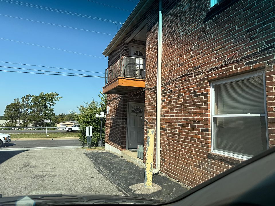 1st image of 11914 Gravois Rd APT 7