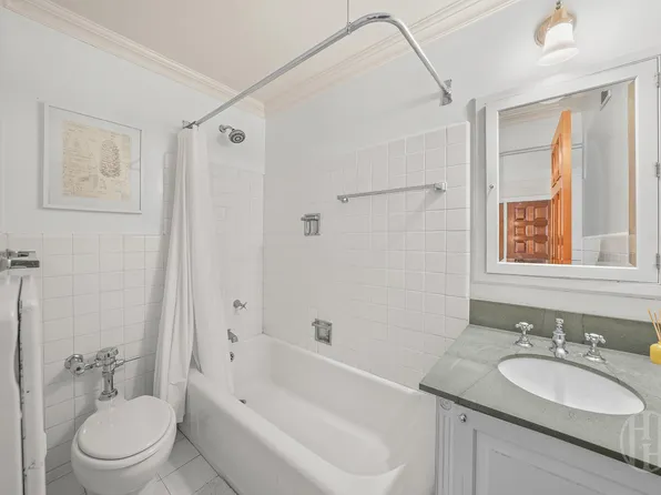 45 East End Avenue image 15 of 20