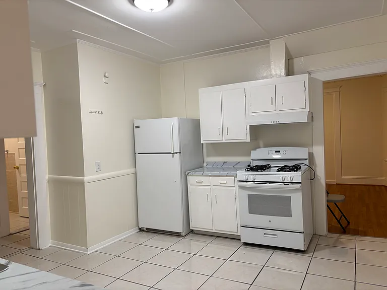 64-66 Wade St #2 — Photo 13