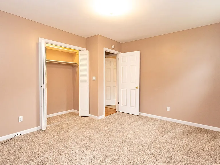 5428 Country Village Dr — Photo 17