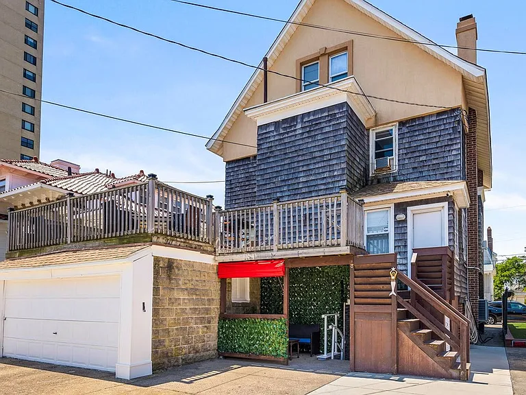 27 S Oakland Ave #ID1309010P — Photo 78