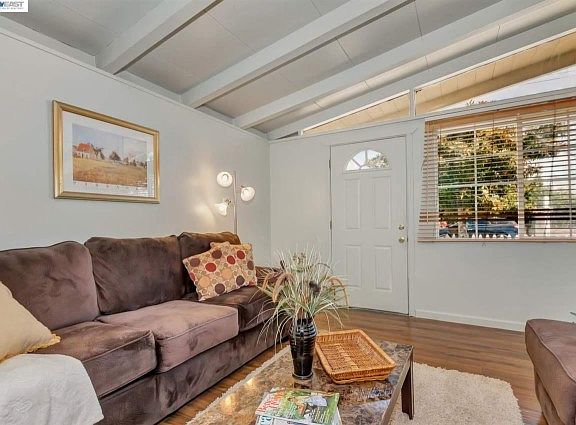 4th image of 27849 Ormond Ave