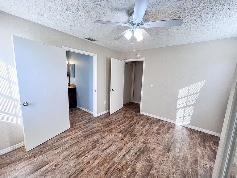 3705 SW 27th St #1118 — Photo 24