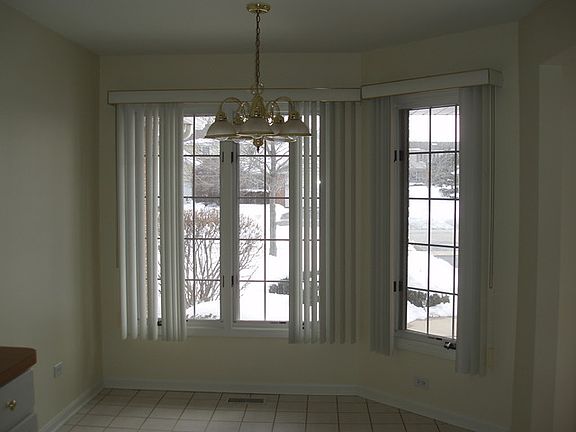 5th image of 7656 Thistlewood Ln
