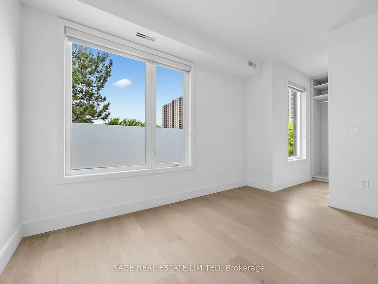 909 Castlefield Ave #2 — Photo 22