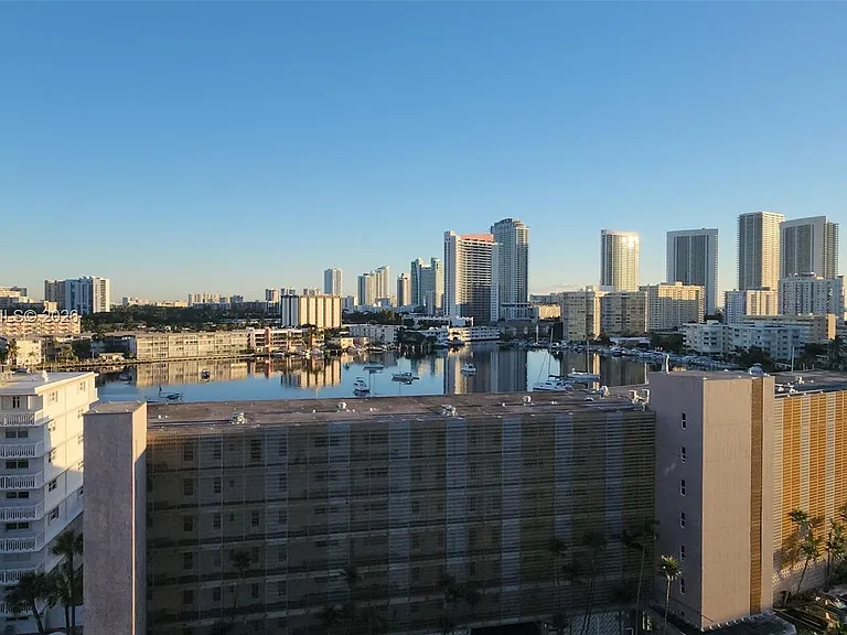 401 Golden Isles Dr #1114 — Photo 34