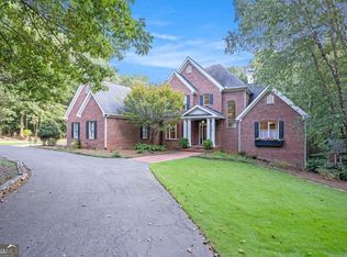 200 Hillred Dr, Fayetteville, GA 30215