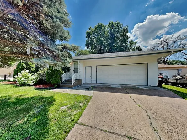 1218 Skillman Ave E, Maplewood, MN 55109