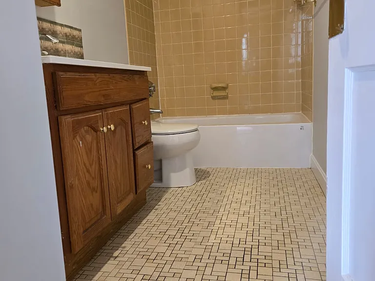 9 Greendale Ave #1 — Photo 11