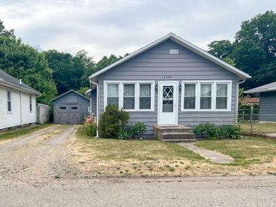 8386 W Long Lake Dr, Kalamazoo, MI, 49048