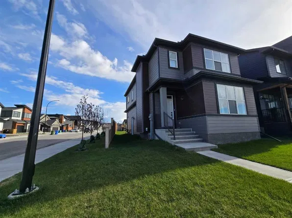 431 N Rowmont Blvd NW, Calgary, AB T3L 0H2