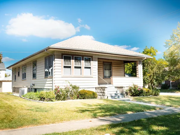 503 W Livingston St, Pontiac, IL 61764